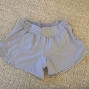 Lululemon Athletica hotty hot 4” Light lilac Athletic Shorts